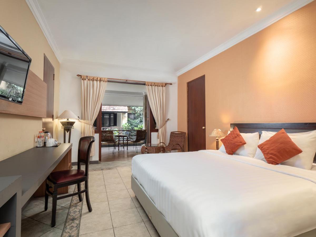 Lotus Garden Hotel Kediri  Zewnętrze zdjęcie
