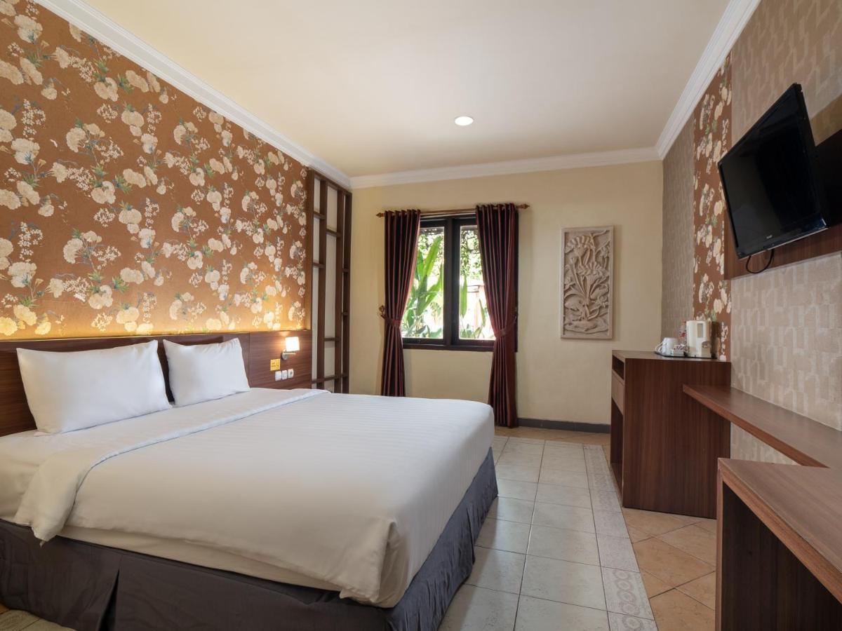 Lotus Garden Hotel Kediri  Zewnętrze zdjęcie